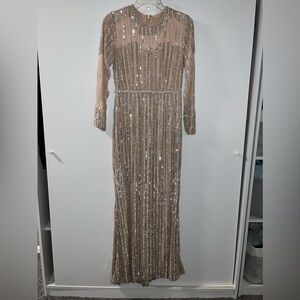 Mac duggal gown size 4